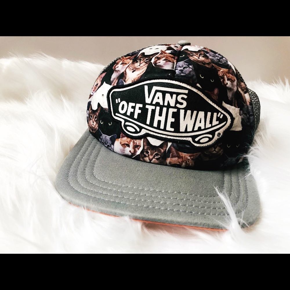 Vans ASPCA Cat Beach Girl Trucker Hat